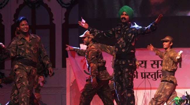 Spandan-2014: Patriotic and Devotional Performances enthrall audiences
