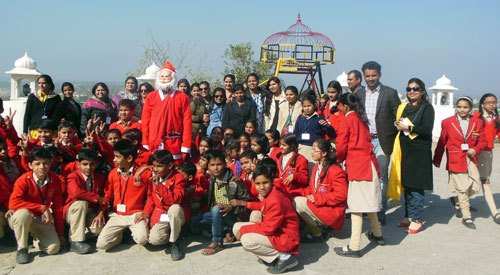 Mount View Students visit Ganesh Tekri for Picnic