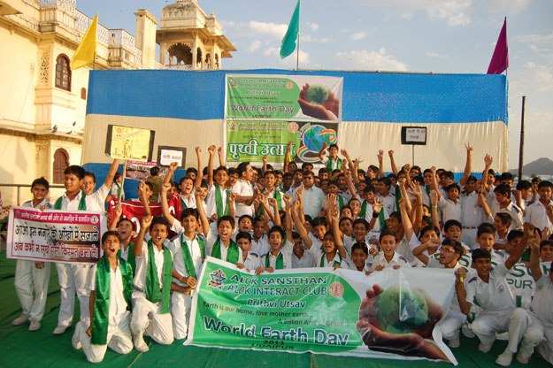 "Save Earth, Save yourself" Resonated in Udaipur