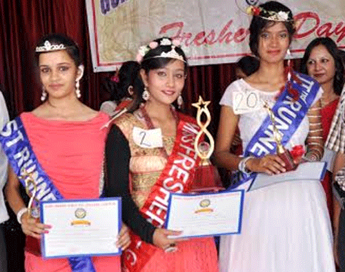 Divya Joshi becomes Ms. Fresher of Guru Nanak PG Girls’ College