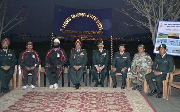 [Photos] Army Hang Gliders Landed in Udaipur, claims World Record