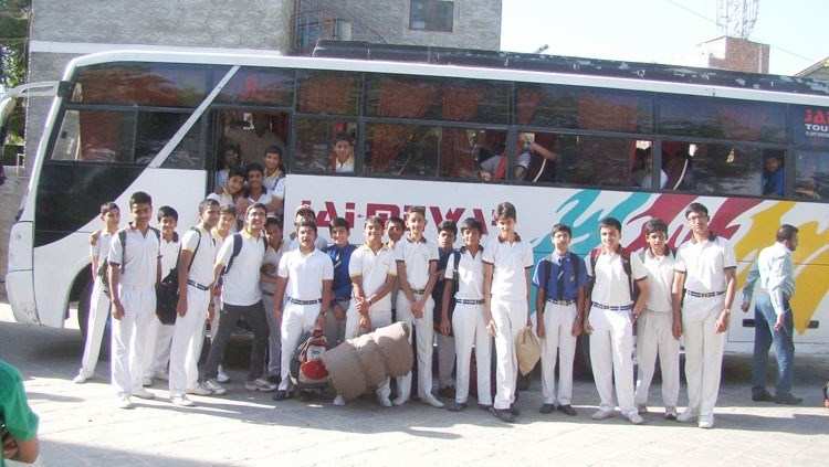 St. Pauls students leave for a Social Service Camp