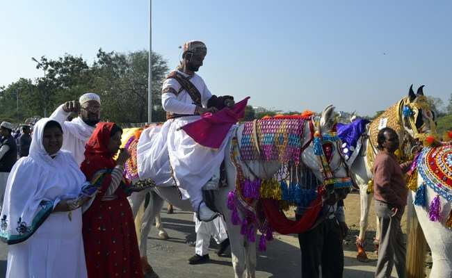 [Photos] Mass procession organized by Bohra community