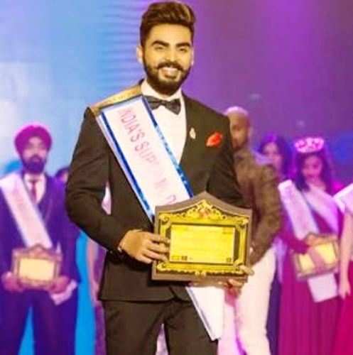 उदयपुर के मनीष राजावत ने मलेशिया में मिस्टर इंडिया सुपर मॉडल 2018 का खिताब जीता