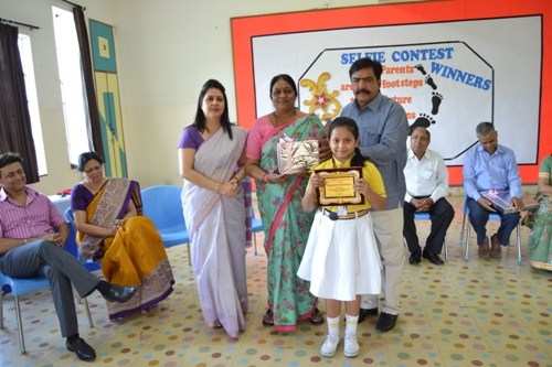 Winners of Selfie Contest Felicitated at Seedling