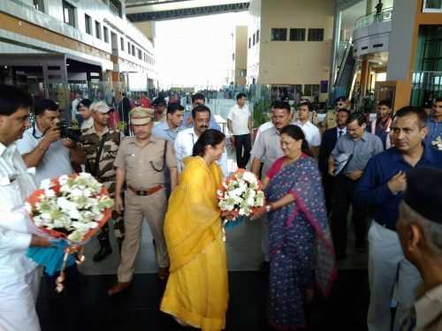 CM visits Udaipur to prepare for Modi visit