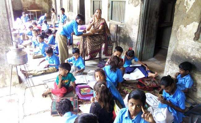 Govt. School in deteriorating condition, department turns blind eye