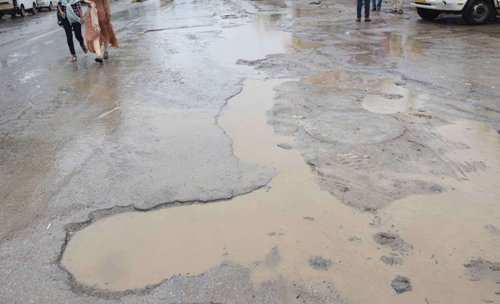 Roads, potholes and slime-Hiranmagri is in pathetic state