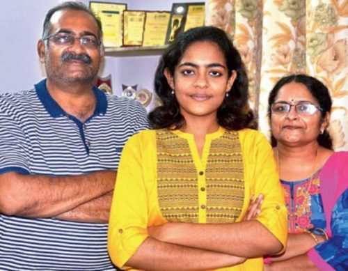 Udaipur girl who topped Rajasthan in NEET exam dedicates success to Mom