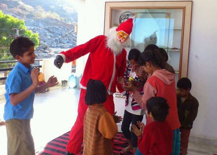 Samanvay Celebrates Christmas with HIV positive Children