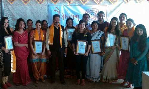 Udaipur Awards & pays Tribute to Womanhood