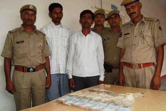 Police arrests two for looting Rs.15 Lac from Local Businessman
