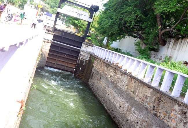 Fatehsagar receives water as Channel Gates open
