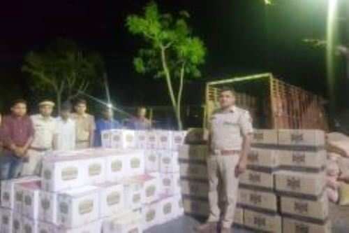 Illegal Liquor Seized | Smuggling of Liquor was for distribution in Gujarat during Lok Sabha election campaign activity