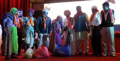 Vande Mataram Group to provide monthly Ration to 5 families