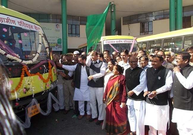 Transport Minister Beniwal Inaugurated 'Gramin Parivahan Seva'