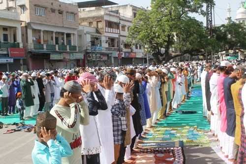 [Photos] Eid ul fitr celebrated in Udaipur