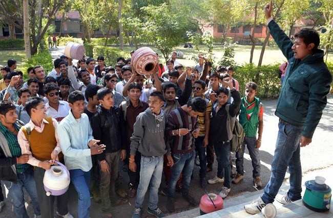 Students Force Shutdown Shramjivi College