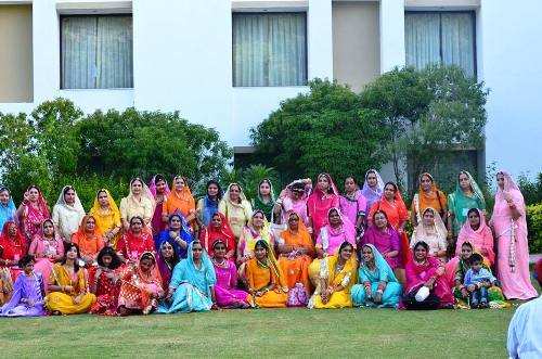 Ghoomar – Twirl with Grace: Ladies at their Graceful best