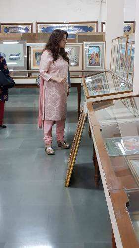 [UT Exclusive | Photos] Juhi Chawla visits BG Art seeking miniature paintings in Udaipur