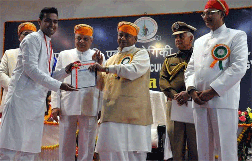Governor Kalyan Singh attends 9th Convocation Ceremony of MPUAT