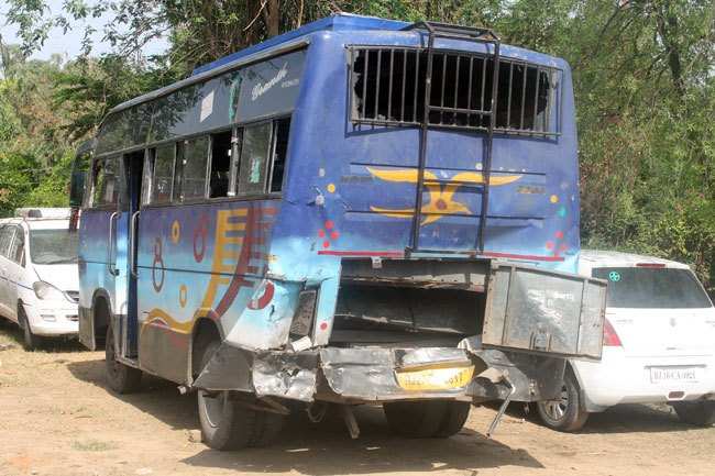 Bus-Truck Accident at Transport Nagar injures 4