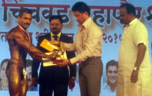 Udaipur’s Body Builder Mahesh wins Gold