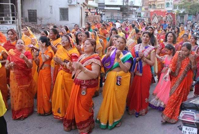 Colorful Procession by Maheshwari community