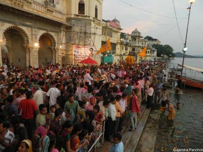 Dev Jhulni Ekadasi: Devotees Flock to Ghats