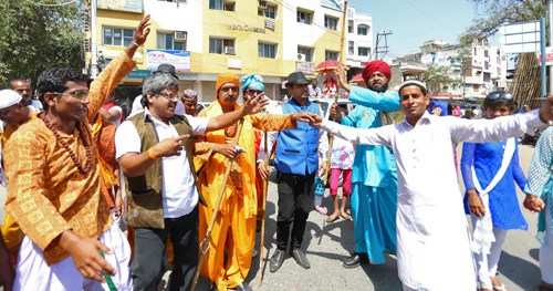 [Photos] 4000 member Langar to celebrate Cheti Chand