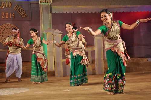 Shilpgram Day 7: Weekend Rush applauds performers