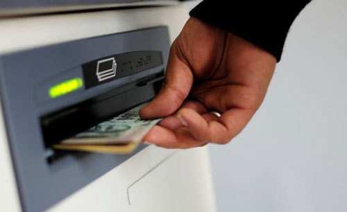 ATM Fraud: Woman Duped of Rs.15000