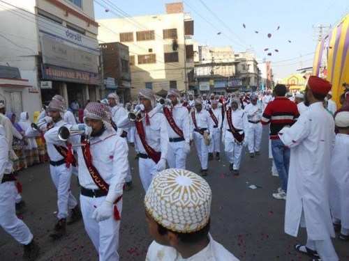 Milad Procession welcomed by Arvana