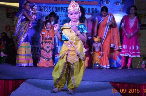 Little Krishnas & Radhas enthrall audience at Celebration Mall
