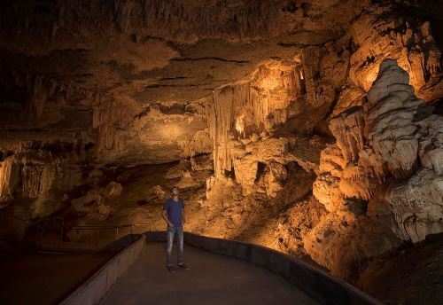 Get mesmerized by ‘Al Hoota Caves’ of Oman