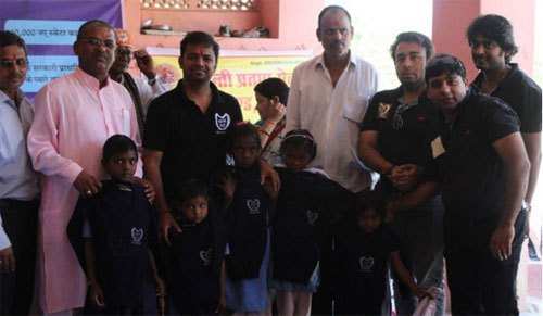 10,000 kids get new sweaters, Suhani Sardi campaign ends