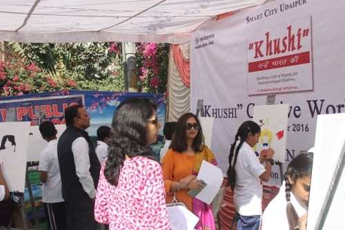 250 children paint “Khushi” in Udaipur
