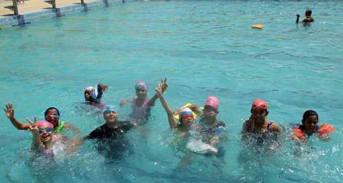 Students of Witty enjoy Swimming Camp at Khel Gaon