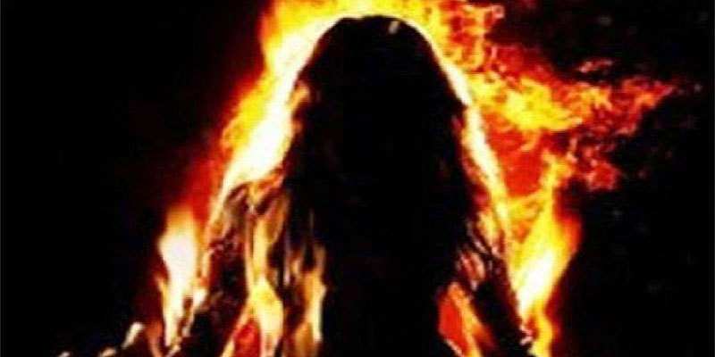Self immolation by 20 year old woman