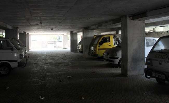 Lodha Complex Tenants object on ‘Special Parking’ by Building Owners