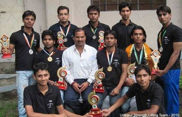 Udaipur Strength Lifting Team Selected for Nationals