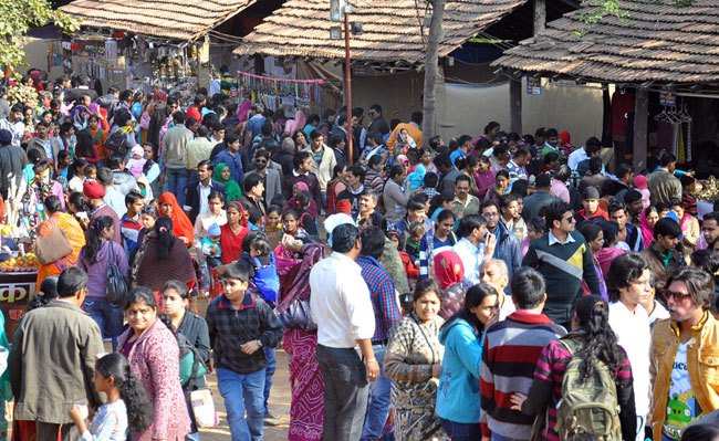 [Photos] 10 Day fiesta at 'Shilpgram Utsav – 2013' comes to an End