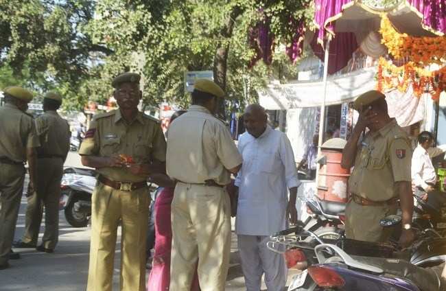 Police vacant encroachment by Panchwati Shop