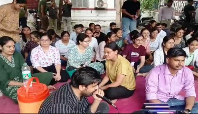 doctors on strike