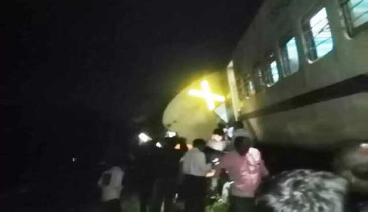 indore udaipur express derailed