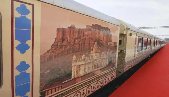 Palace on wheels
