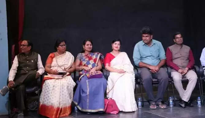 LOK KALA  MANDAL