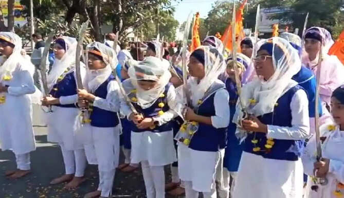 nagar keertan on prakash parv