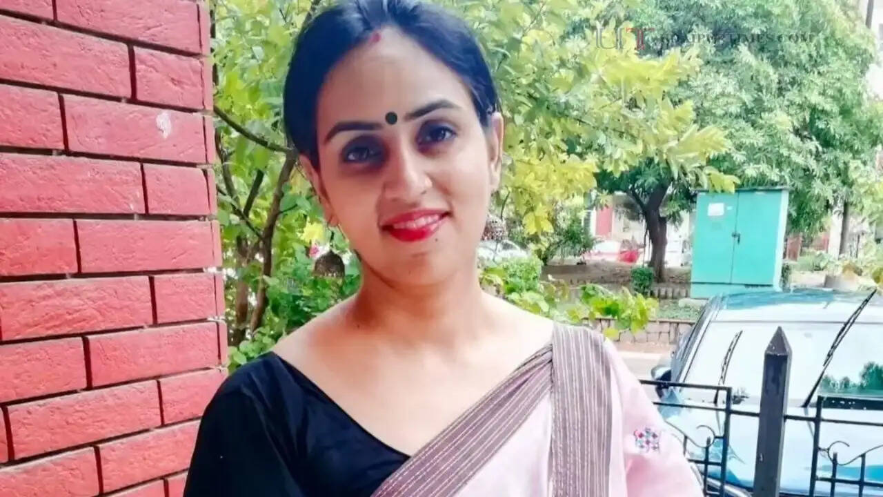 शादी के 18 साल बाद 3 बच्चों की मां ने क्रैक किया UPSC एग्जाम