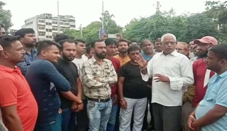 anger among auto rickshaw